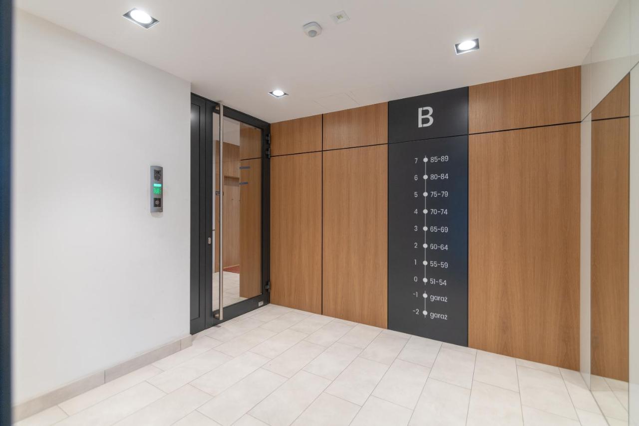 Warsaw Spire Stylish Apartament Luaran gambar
